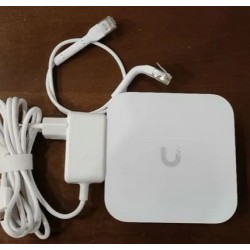 3в1 Роутер 5G Контроллер Wifi Ubiquiti UniFi Express UX 802.11ax WiFi6 2*1Гбит бу 3в1 Роутер 5G Контроллер Wifi Ubiquiti UniFi Express UX 802.11ax WiFi6 2*1Гбит бу